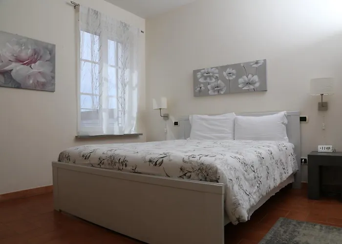 Room&breakfast Angela Couette-café 4*