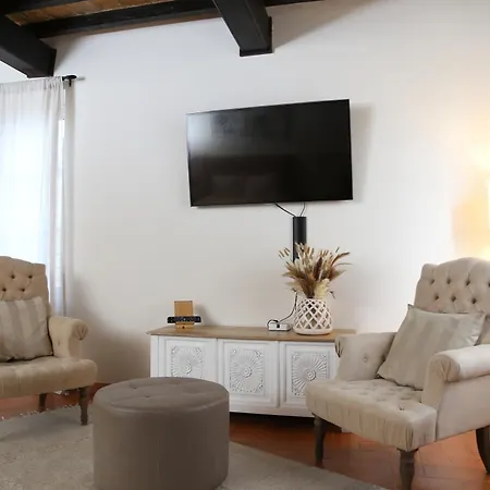 Room&breakfast Angela 4*