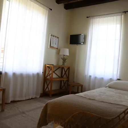 Room&breakfast Angela 4*