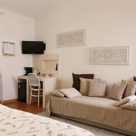 Panzió Room&breakfast Angela 4*